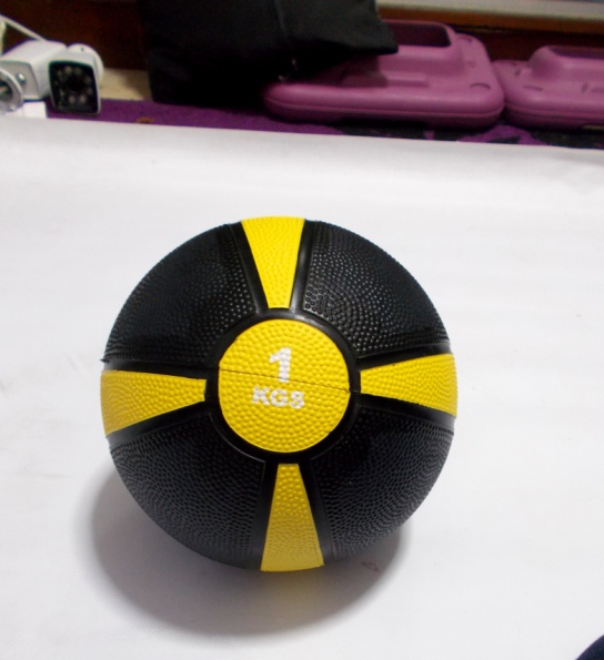 medicine ball 1kg warna lzd - Medicine Ball 1kg (Mantul/mendal) Body Gym