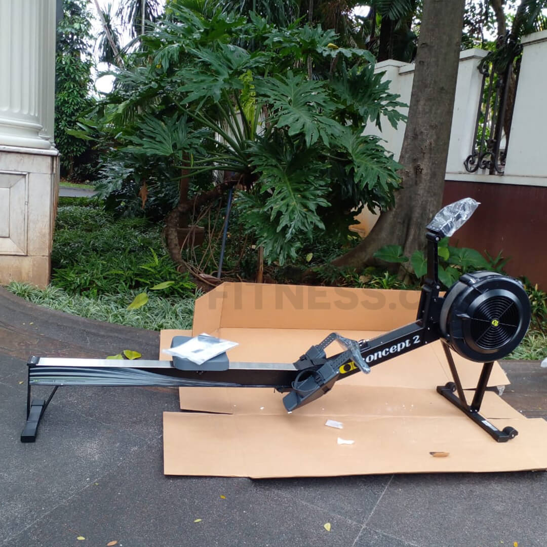 Concept 2 Rowing Machine Model D PM5 Monitor real pic - Rowing Machine Concept 2 Model D PM5 Monitor